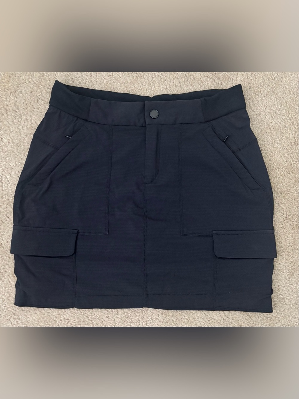 Athleta Black Women’s Cargo Skirt with Utility Pockets
